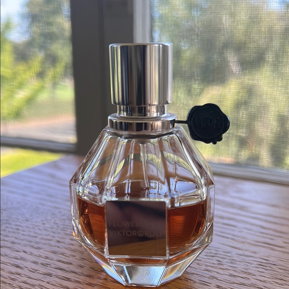Viktor & Rolf Flowerbomb - Picture 3 of 4